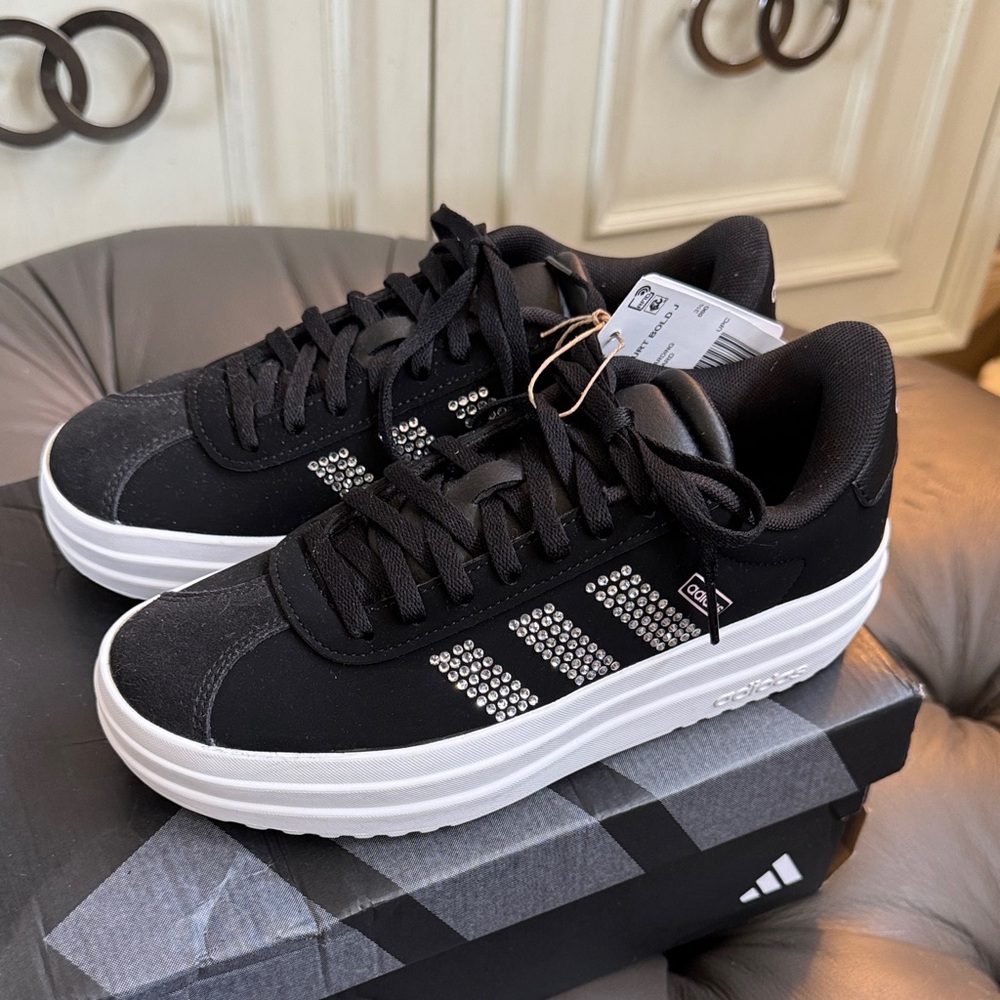Adidas Big Kids Sz.4 Blk/Wht VL Court Platform Sneakers w/rhinestones ladies 5.5